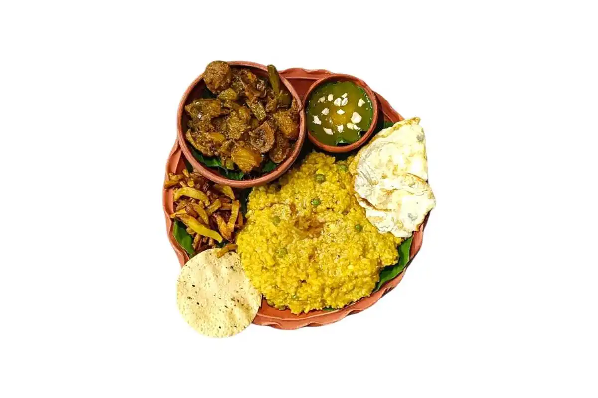 Khichuri with Omelette